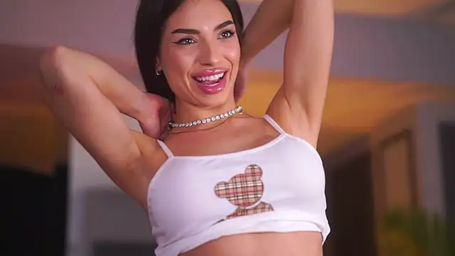 LalaRoze online show from 12/15/25, 07:52