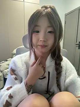 lelebaybay888 online show from 02/02/26, 04:17