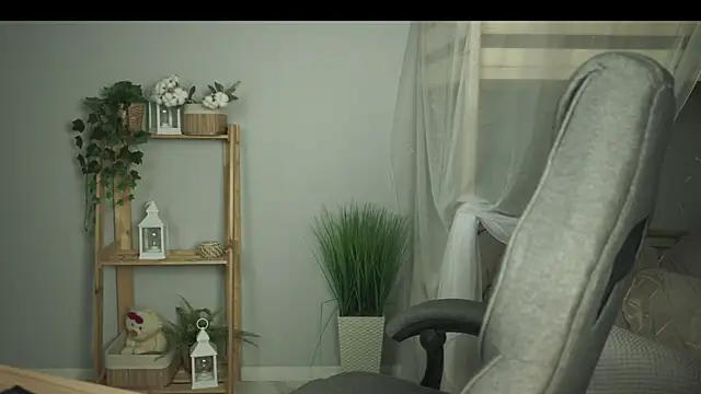 SakuraBliss online show from 11/10/25, 04:56