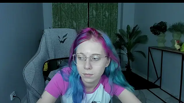 SakuraBliss online show from 11/11/25, 04:57