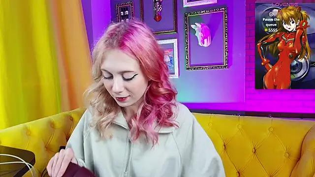 SakuraBliss online show from 10/13/25, 05:03