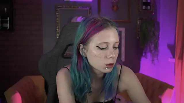 SakuraBliss online show from 11/26/25, 08:20