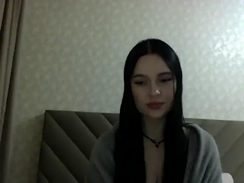 Snapshot of Lulii24 chatting on 10/16/25, 09:56 Lulii24 online show from 10/16/25, 09:56