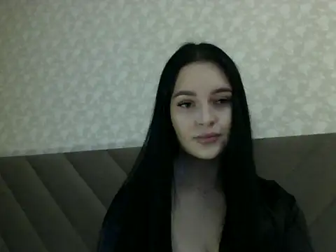 Snapshot of Lulii24 chatting on 10/09/25, 12:28 Lulii24 online show from 10/09/25, 12:28