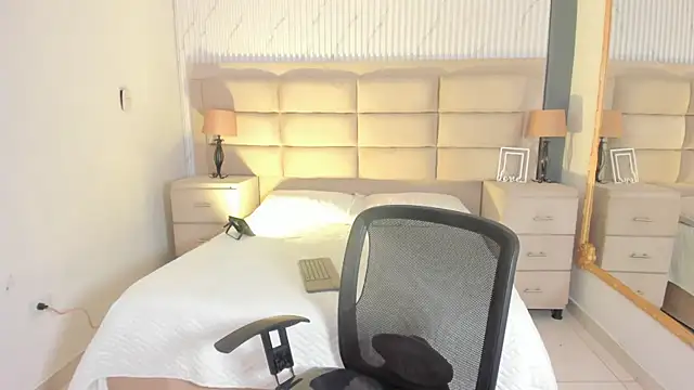 AdharaSweet1  online show from 03/01/26, 07:30