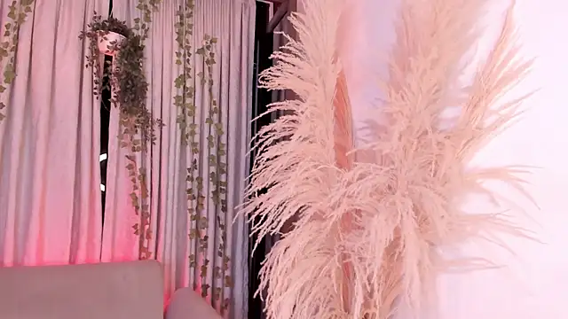 AdharaSweet1  online show from 04/15/26, 06:19