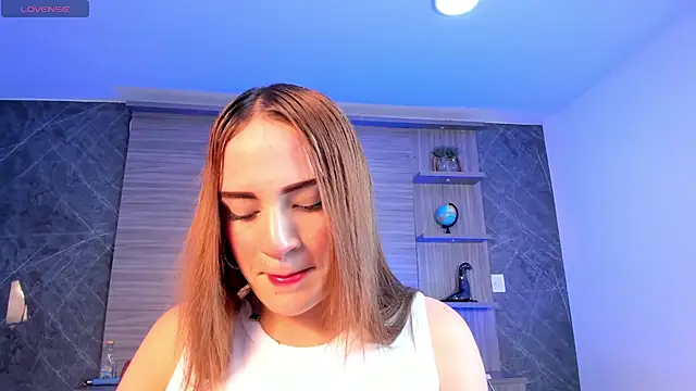 MadisonAnngel online show from 11/25/25, 09:04