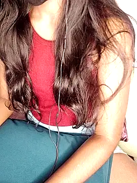 trending tamizhachii online show from 11/14/25, 05:11