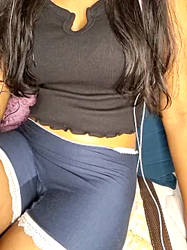 trending tamizhachii online show from 12/14/25, 01:17