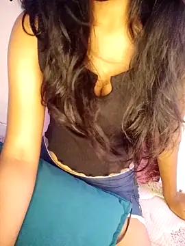 trending tamizhachii online show from 10/15/25, 04:11