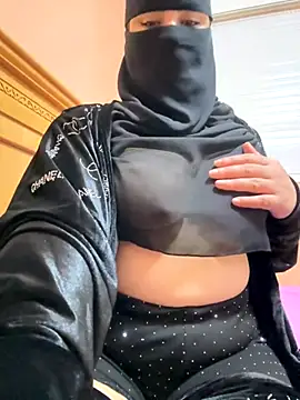  Laiali  online show from 10/01/25, 11:47