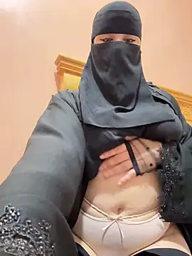  Laiali  online show from 02/15/26, 01:43