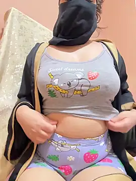  Laiali  online show from 12/15/25, 02:12