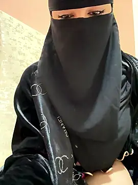  Laiali  online show from 01/18/26, 01:47