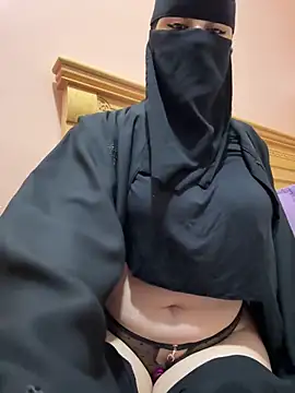  Laiali  online show from 03/05/26, 10:16