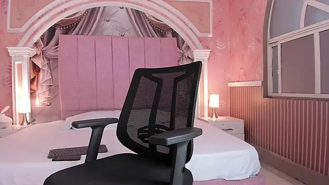 magnus serket online show from 09/12/25, 11:43