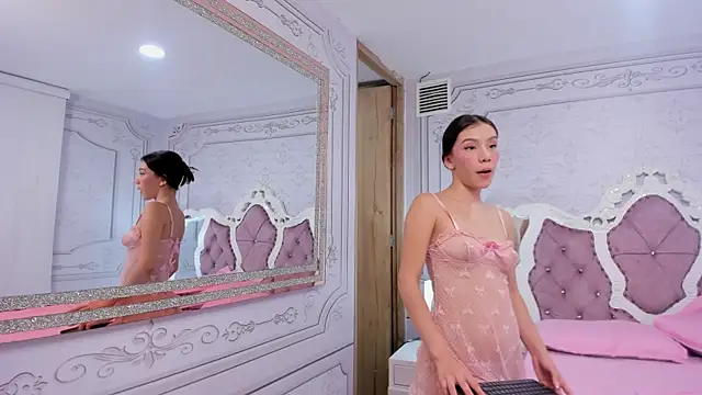 Sofi naughty18 online show from 12/21/25, 11:23