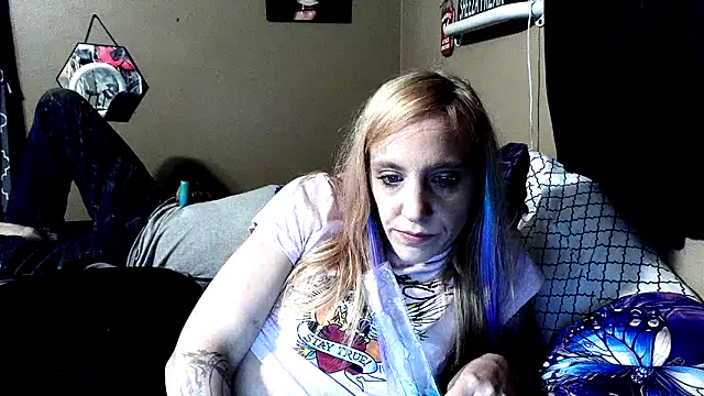 Snapshot of flavi1996 chatting on 10/09/25, 02:01 flavi1996 online show from 10/09/25, 02:01