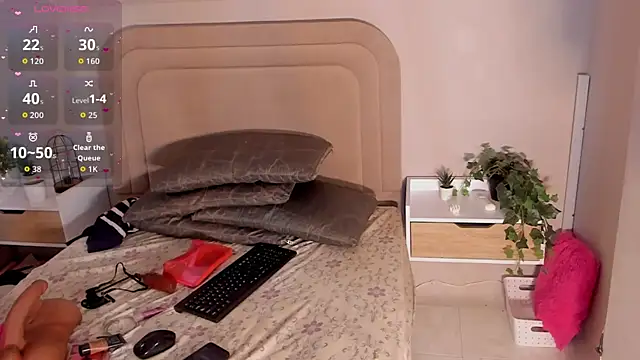 Anamonrroe online show from 09/25/25, 11:38