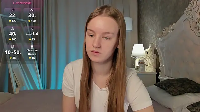 Lucy Shaw online show from 10/14/25, 11:00