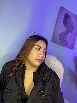 MacarenaRosse online show from 11/22/25, 08:29