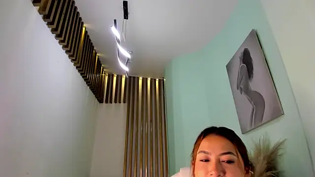 MacarenaRosse online show from 10/02/25, 07:39