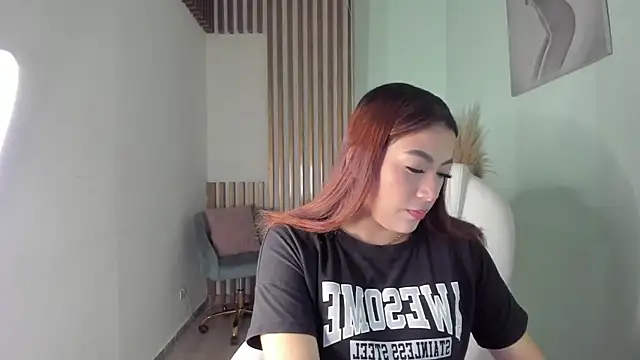 MacarenaRosse online show from 09/25/25, 07:53