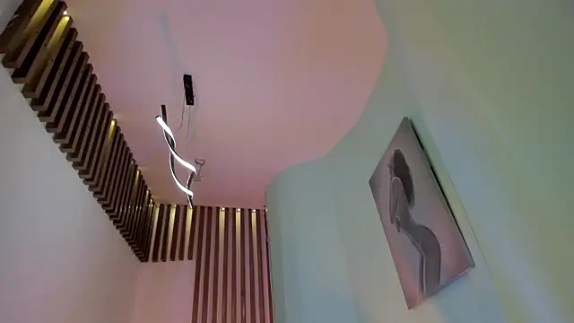 MacarenaRosse online show from 10/07/25, 09:05