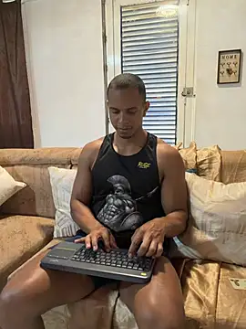 Snapshot of MarcoStriker chatting on 07/09/26, 01:43 MarcoStriker online show from 07/09/26, 01:43