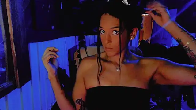 HTXBBY3130 online show from 11/17/25, 08:29