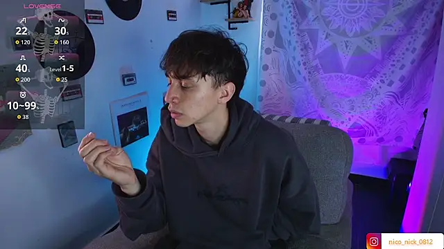 Snapshot of Nick_Bangover_ chatting on 11/26/25, 05:35 Nick Bangover online show from 11/26/25, 05:35