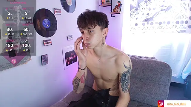 Snapshot of Nick_Bangover_ chatting on 11/21/25, 06:07 Nick Bangover online show from 11/21/25, 06:07