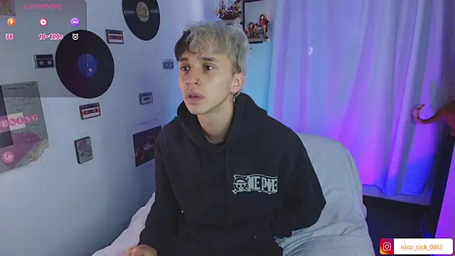 Snapshot of Nick_Bangover_ chatting on 01/12/26, 07:42 Nick Bangover online show from 01/12/26, 07:42