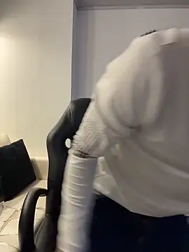 AdrianRinaldi online show from 01/06/26, 08:02