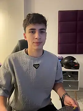 AdrianRinaldi online show from 01/11/26, 01:51