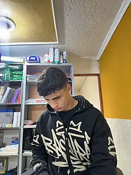 AdrianRinaldi online show from 04/29/26, 01:59