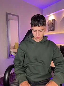 AdrianRinaldi online show from 04/10/26, 08:05