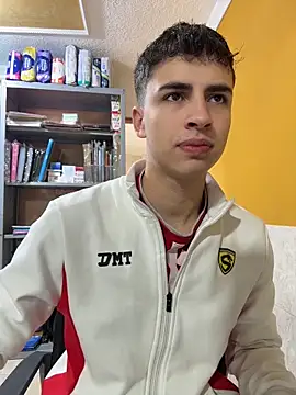 AdrianRinaldi online show from 05/25/26, 02:05