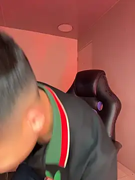 AdrianRinaldi online show from 03/08/26, 02:04