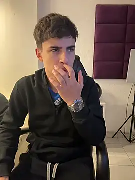 AdrianRinaldi online show from 01/12/26, 08:04