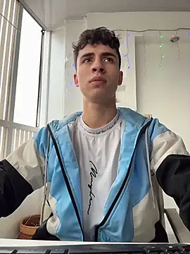 AdrianRinaldi online show from 12/19/25, 08:33