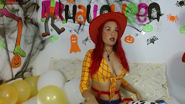 Carolinagarcia12345 online show from 11/05/25, 03:20