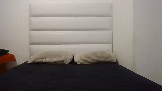 Snapshot of SexyNonnyy chatting on 04/14/26, 01:32 SexyNonnyy online show from 04/14/26, 01:32