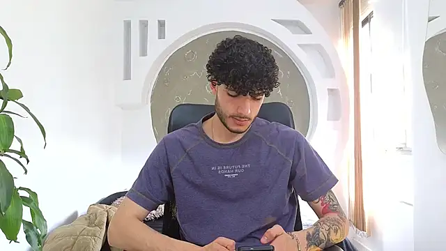 Rafael Mendezz online show from 09/30/25, 08:26