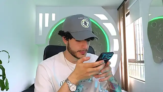 Rafael Mendezz online show from 10/08/25, 07:58