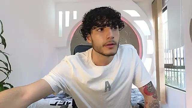 Rafael Mendezz online show from 10/26/25, 08:53