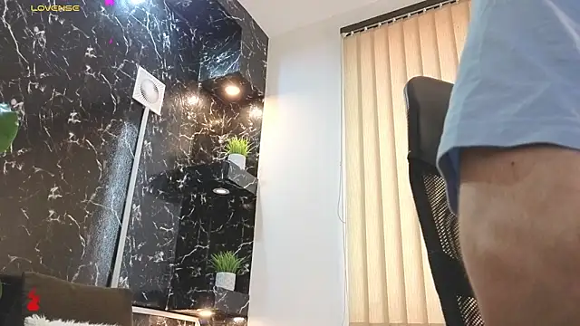 Snapshot of Rafael_Mendezz chatting on 03/13/26, 08:47 Rafael Mendezz online show from 03/13/26, 08:47