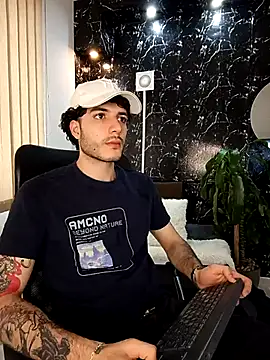 Snapshot of Rafael_Mendezz chatting on 03/25/26, 08:30 Rafael Mendezz online show from 03/25/26, 08:30