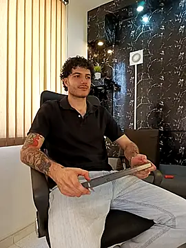 Snapshot of Rafael_Mendezz chatting on 03/11/26, 08:47 Rafael Mendezz online show from 03/11/26, 08:47