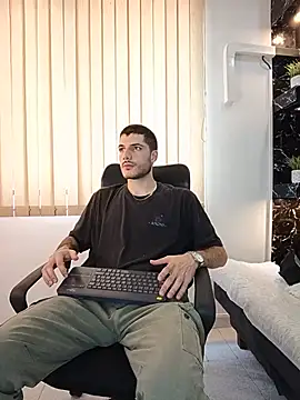 Snapshot of Rafael_Mendezz chatting on 06/24/26, 07:33 Rafael Mendezz online show from 06/24/26, 07:33